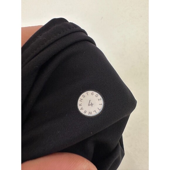 Lululemon Fast Free High Rise Crop Black Running Athleisure Stretch Women's Sz 4 - Picture 11 of 11